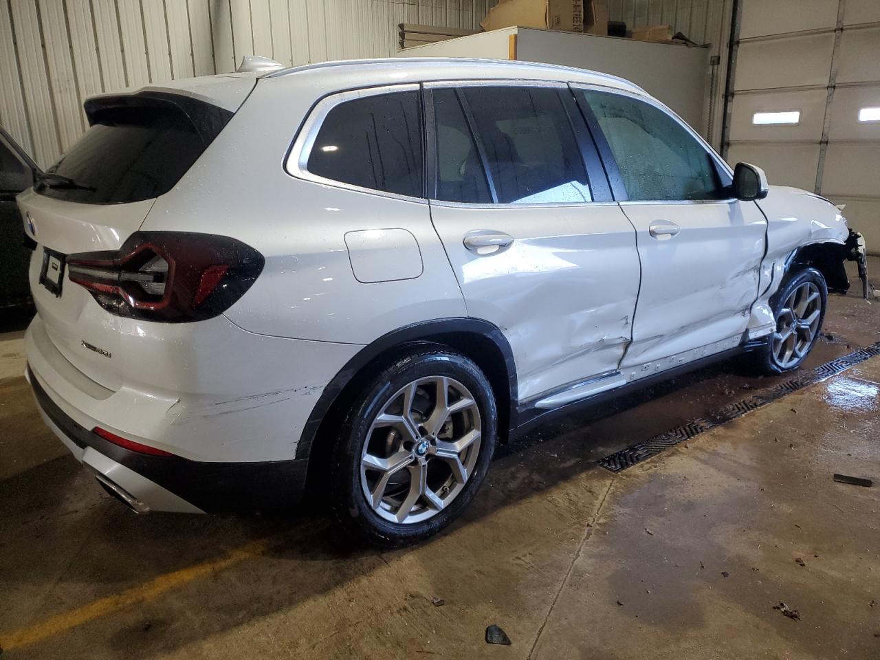 2022 BMW X3 - Image 3