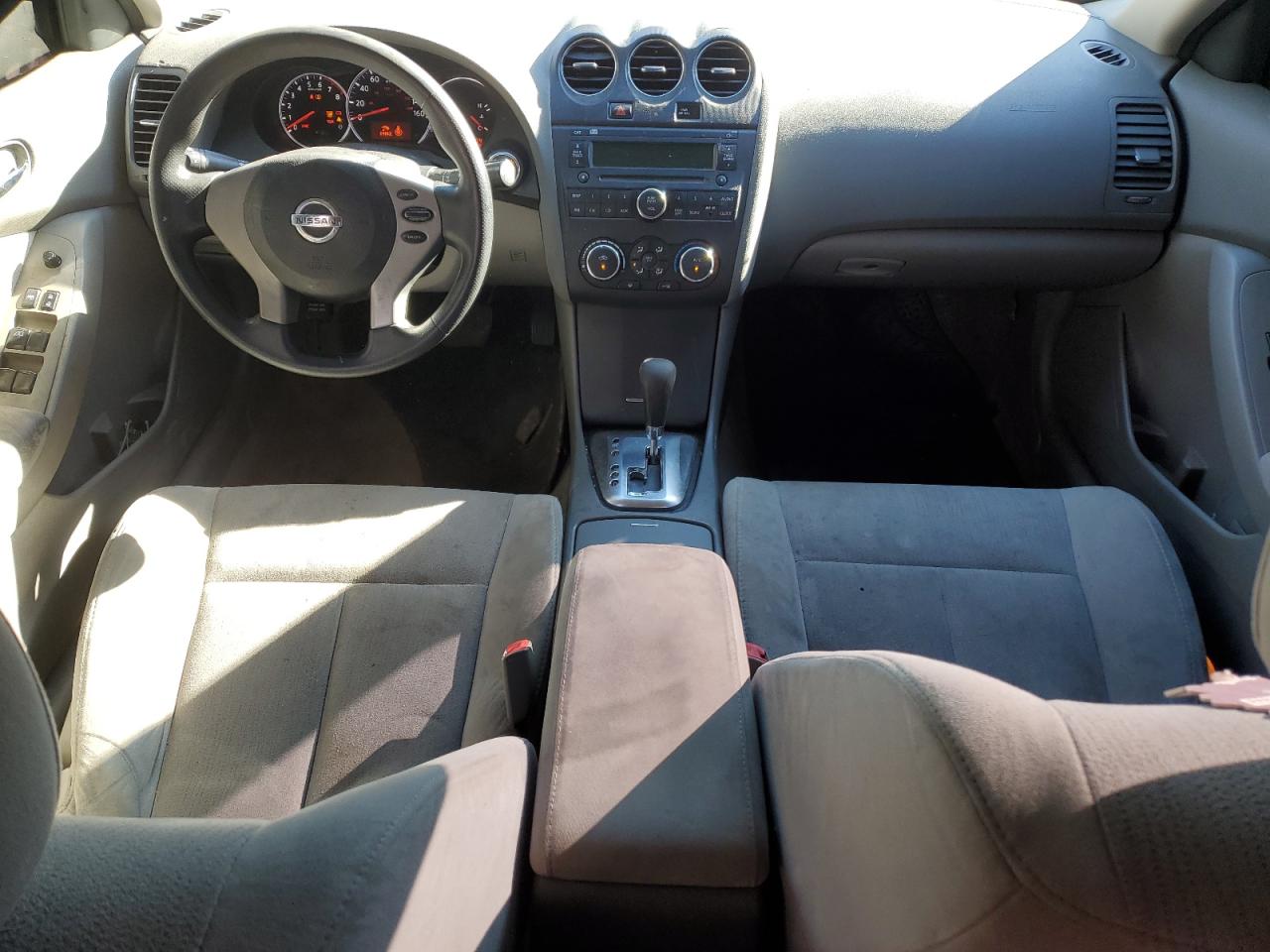2012 Nissan Altima - Image 8