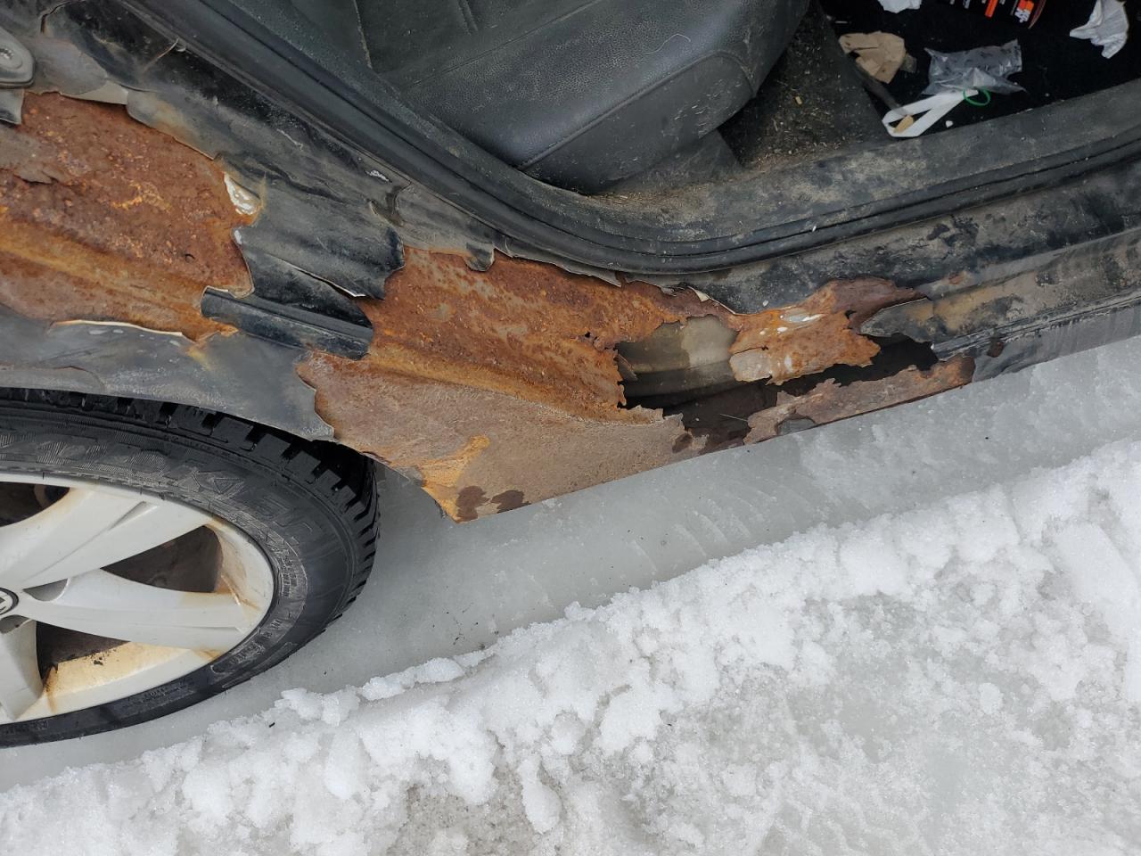 2014 Volkswagen Passat - Image 12