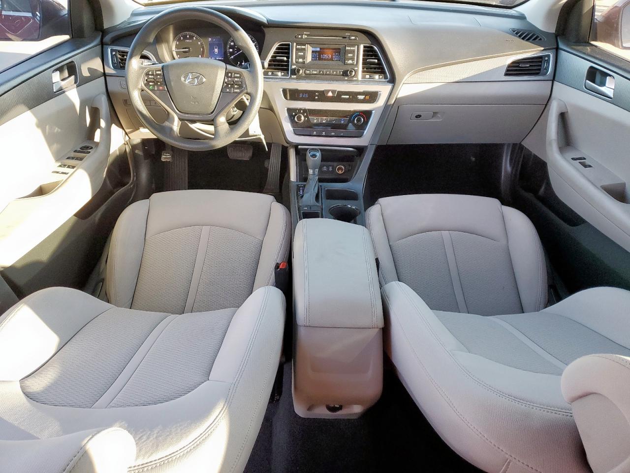 2015 Hyundai Sonata - Image 8