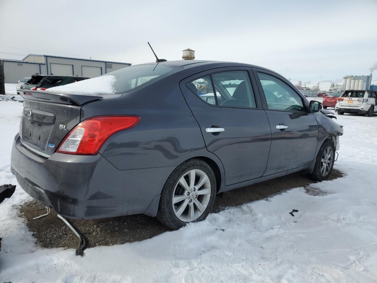 2015 Nissan Versa - Image 3