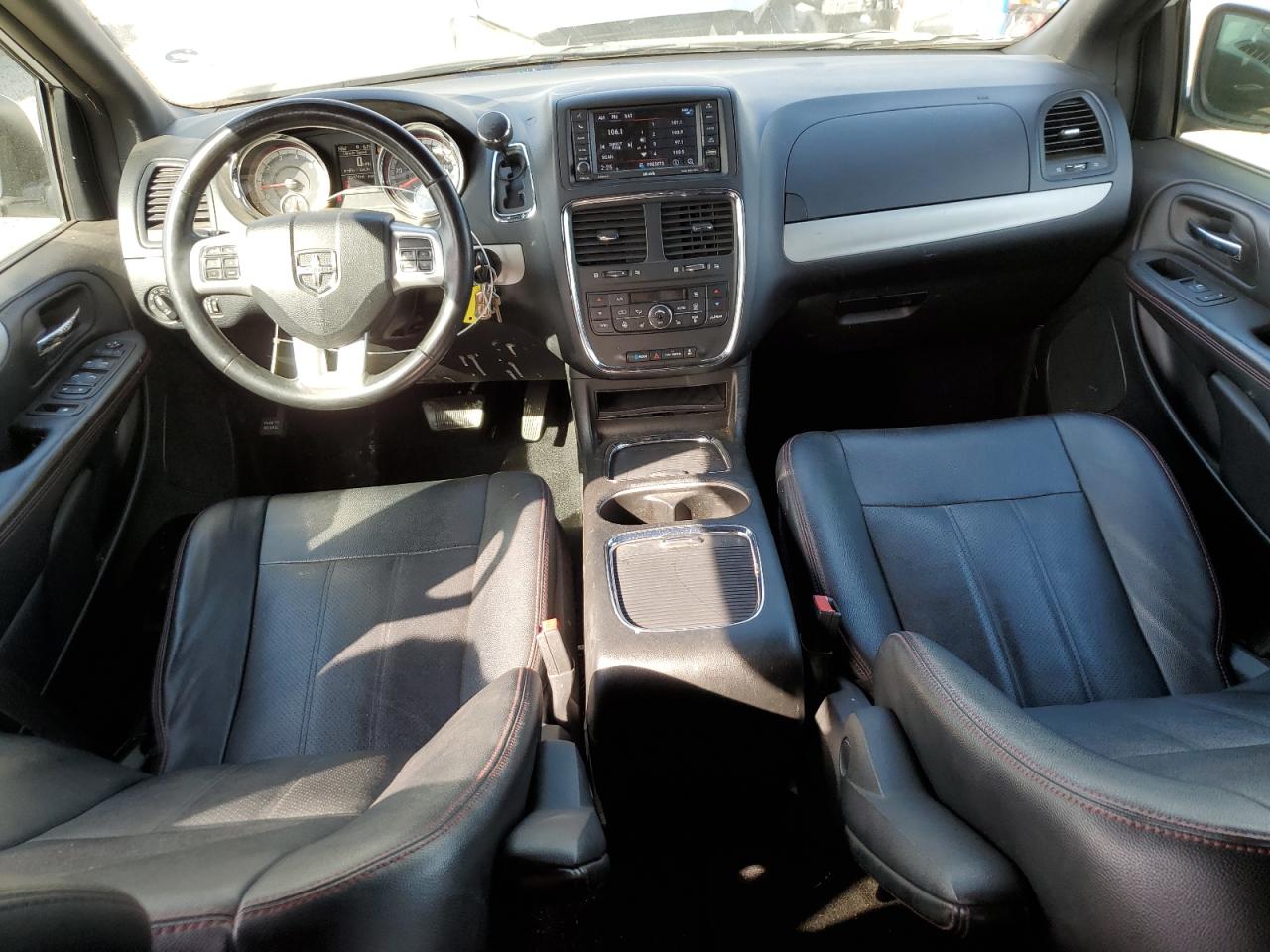 2018 Dodge Caravan - Image 8