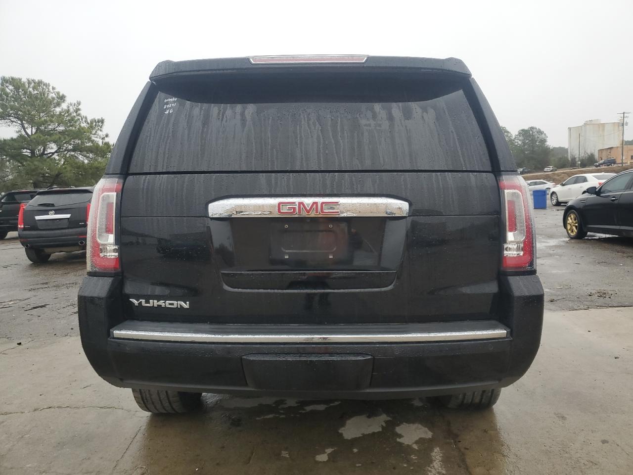 2018 GMC Yukon - Image 6