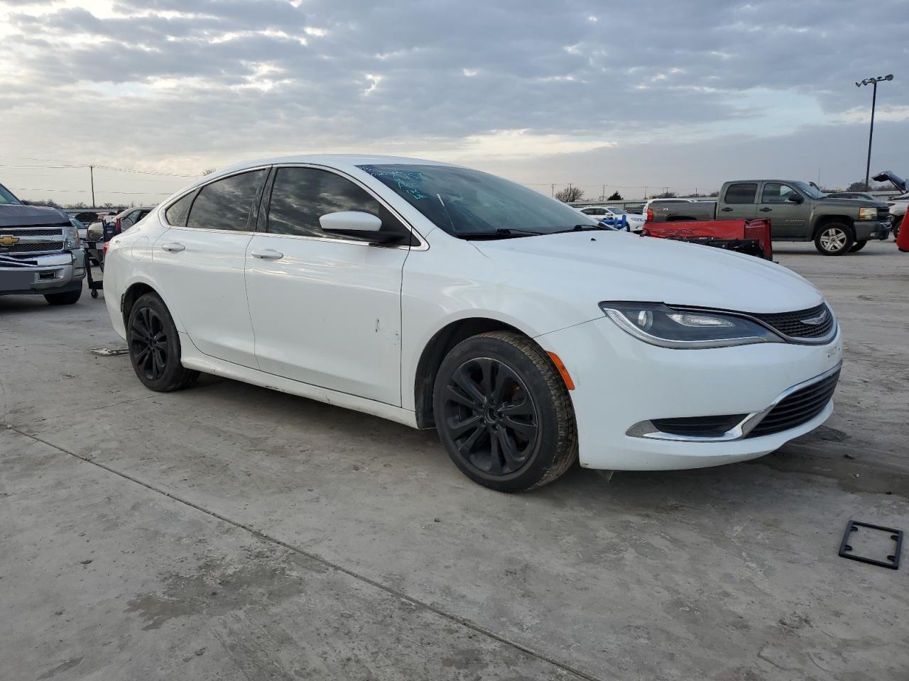 2015 Chrysler 200 - Image 4