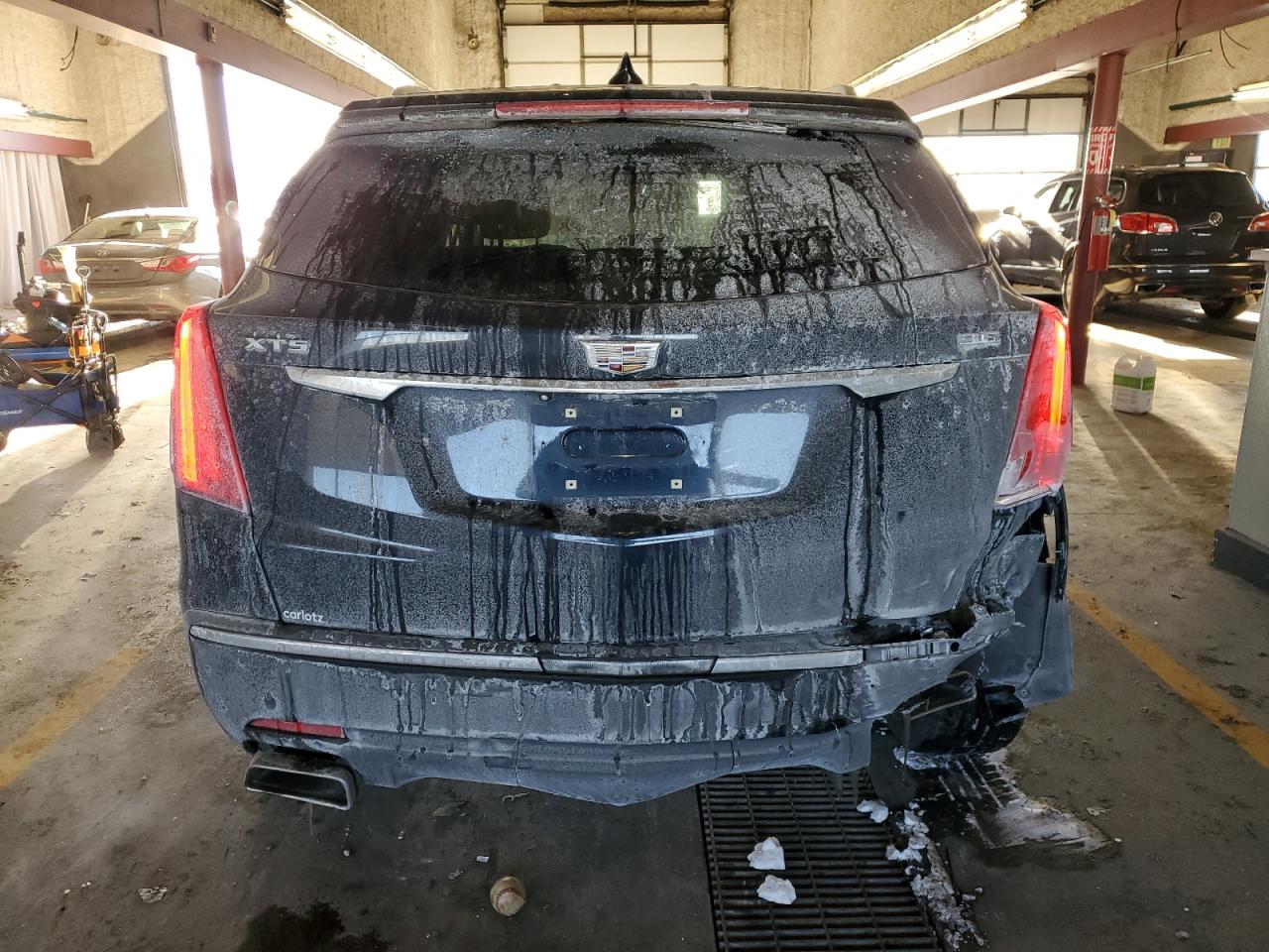 2017 Cadillac XT5 - Image 6