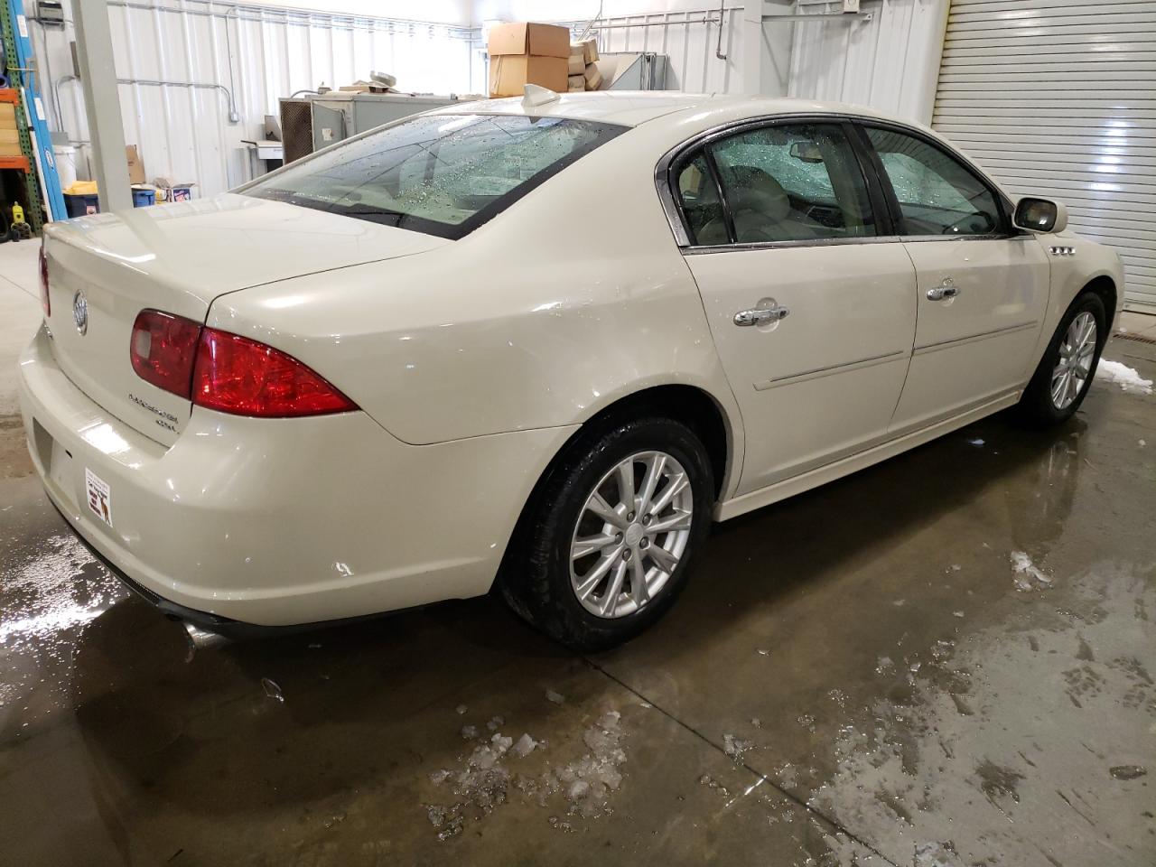2010 Buick Lucerne - Image 3