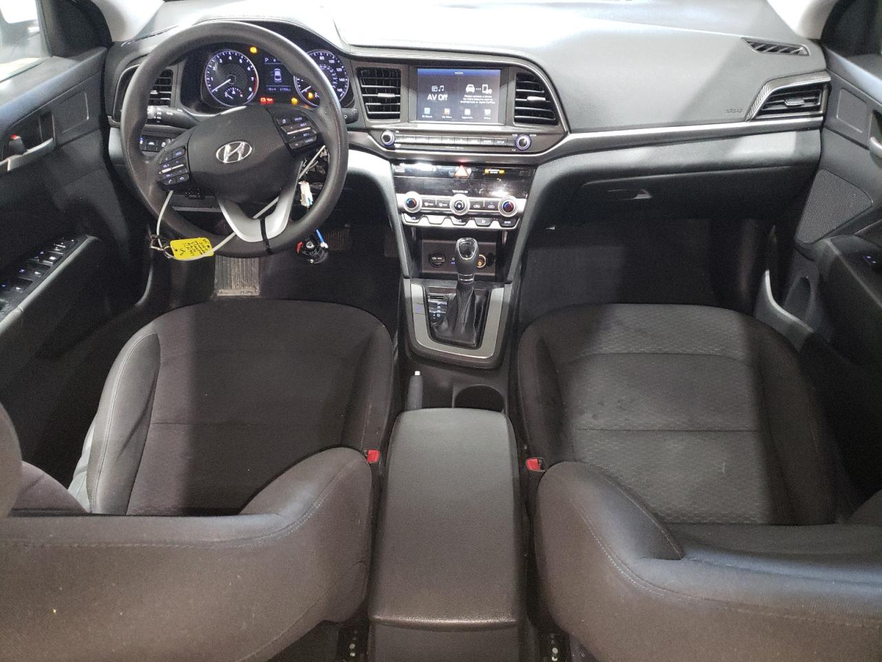 2020 Hyundai Elantra - Image 8