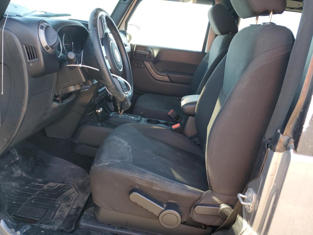 2016 Jeep Wrangler - Image 7