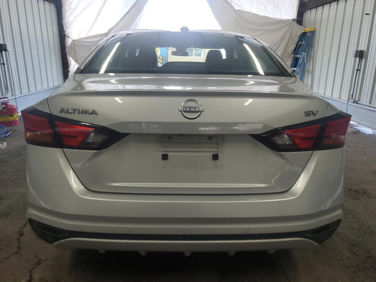 2024 Nissan Altima - Image 6