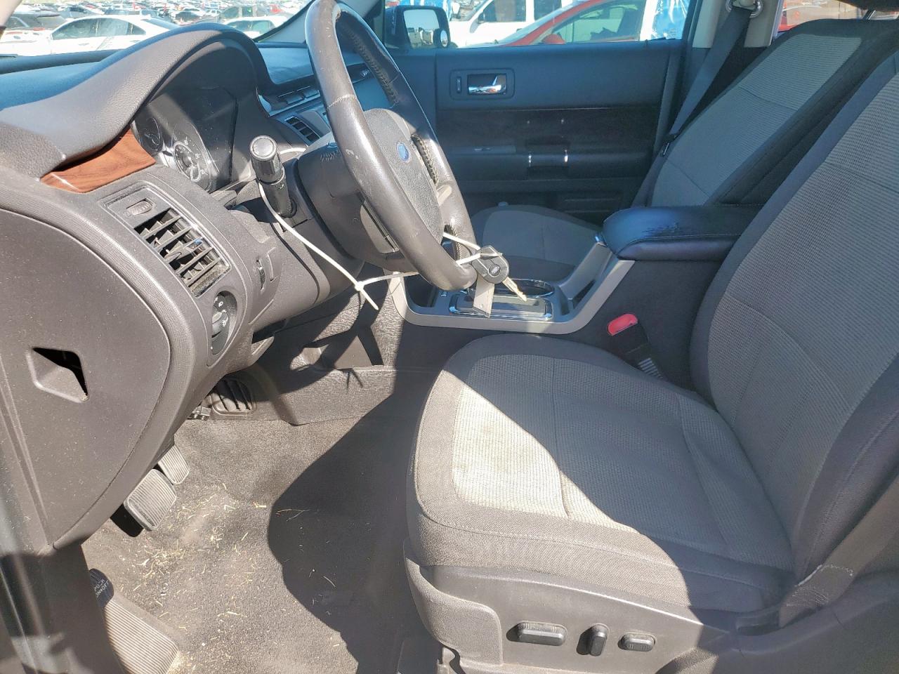 2010 Ford Flex - Image 7