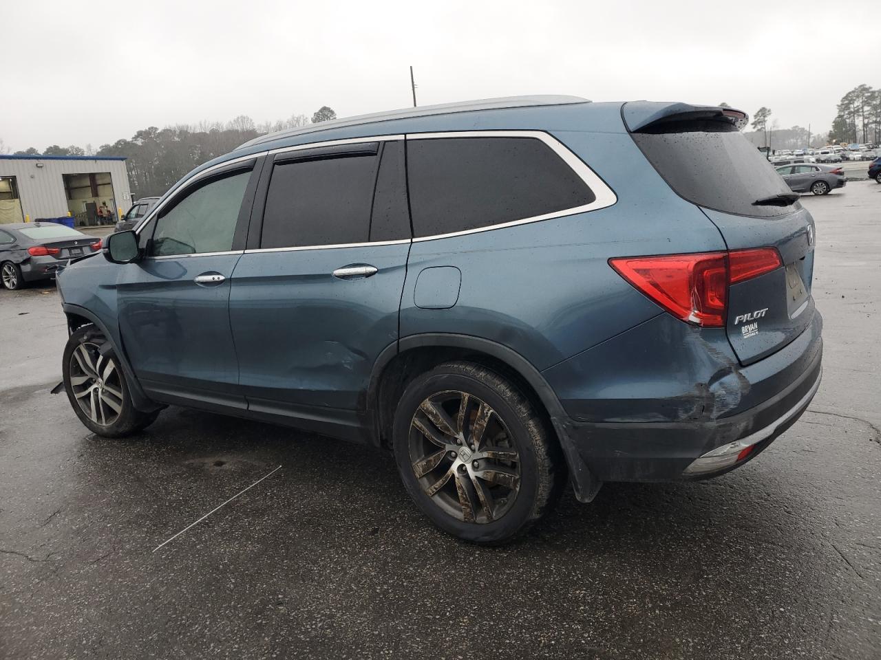 2018 Honda Pilot - Image 2