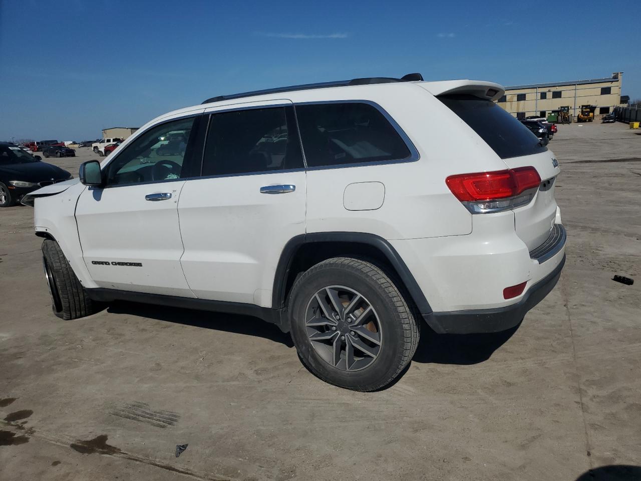 2019 Jeep Grand Cherokee - Image 2