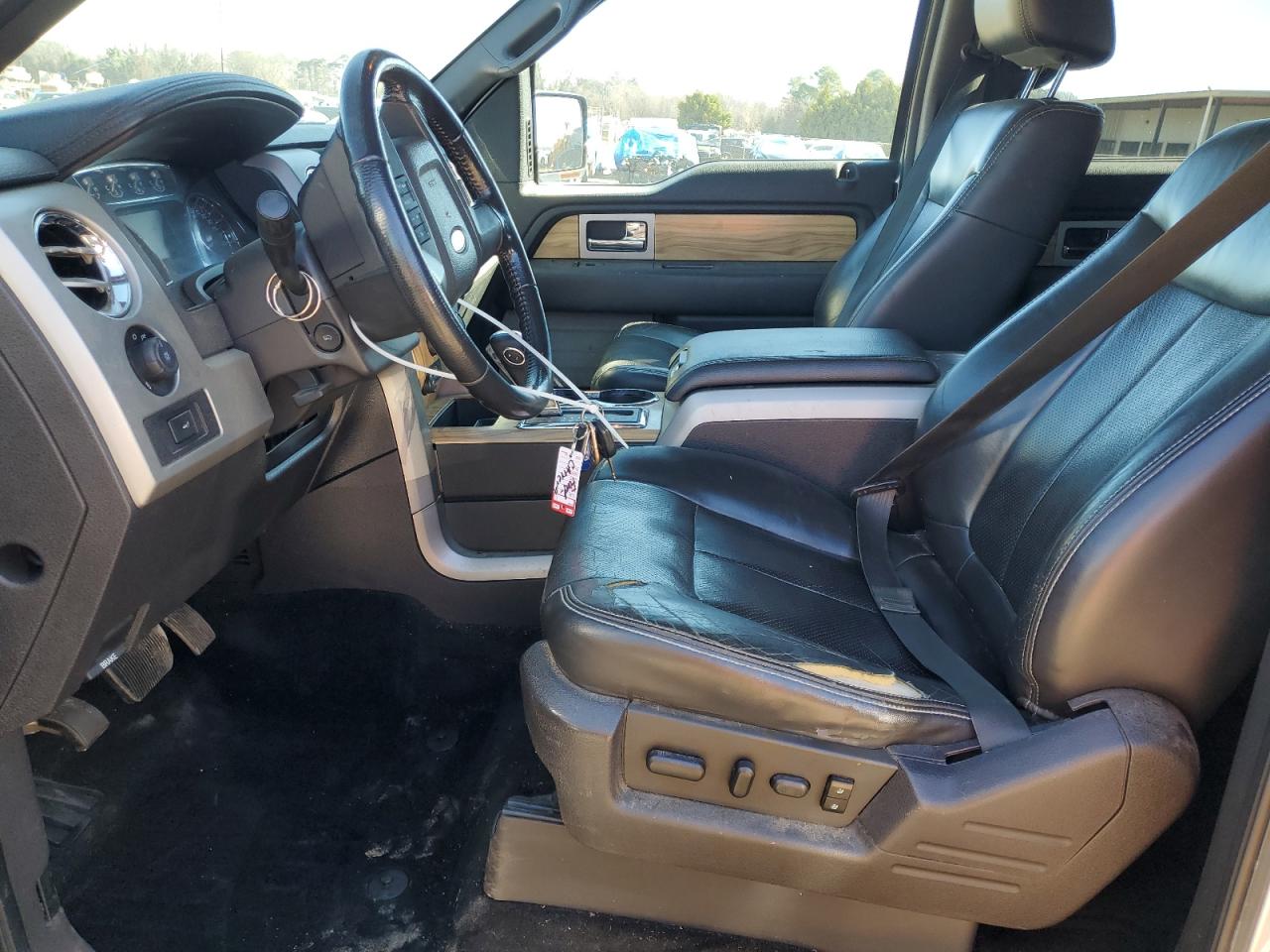 2011 Ford F-150 - Image 7