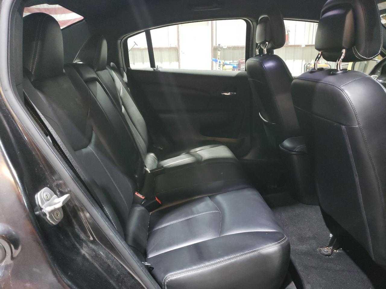 2011 Chrysler 200 - Image 10