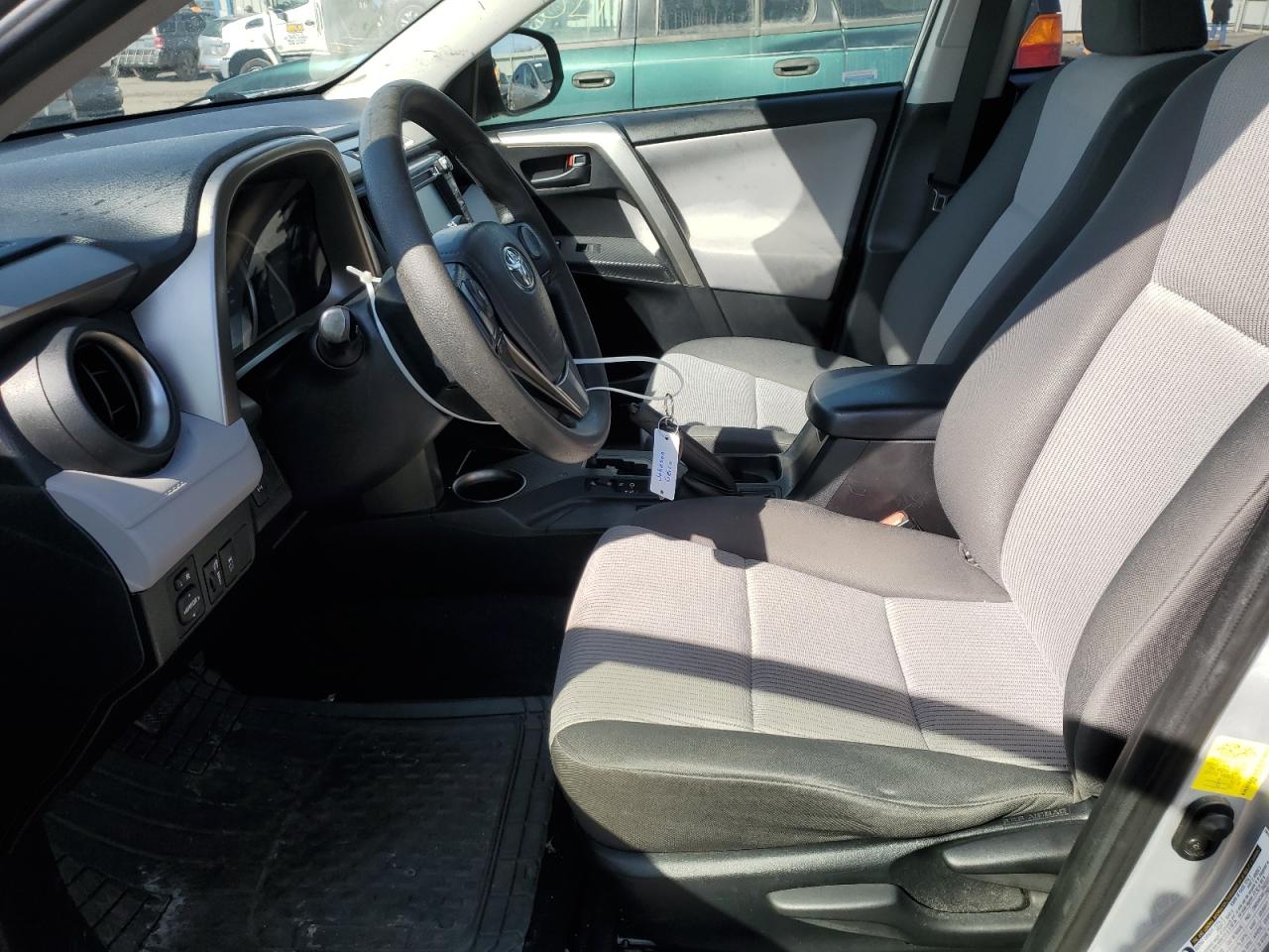 2015 Toyota RAV 4 - Image 7