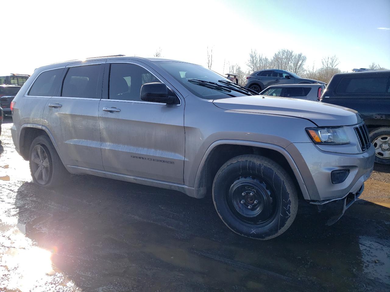 2015 Jeep Grand Cherokee - Image 4