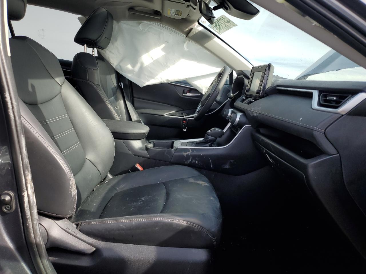 2019 Toyota RAV 4 - Image 7