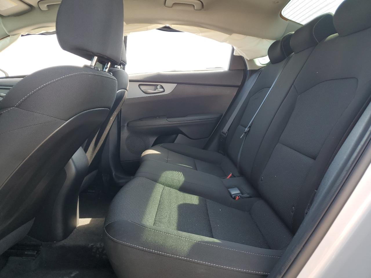 2021 Kia Forte - Image 10