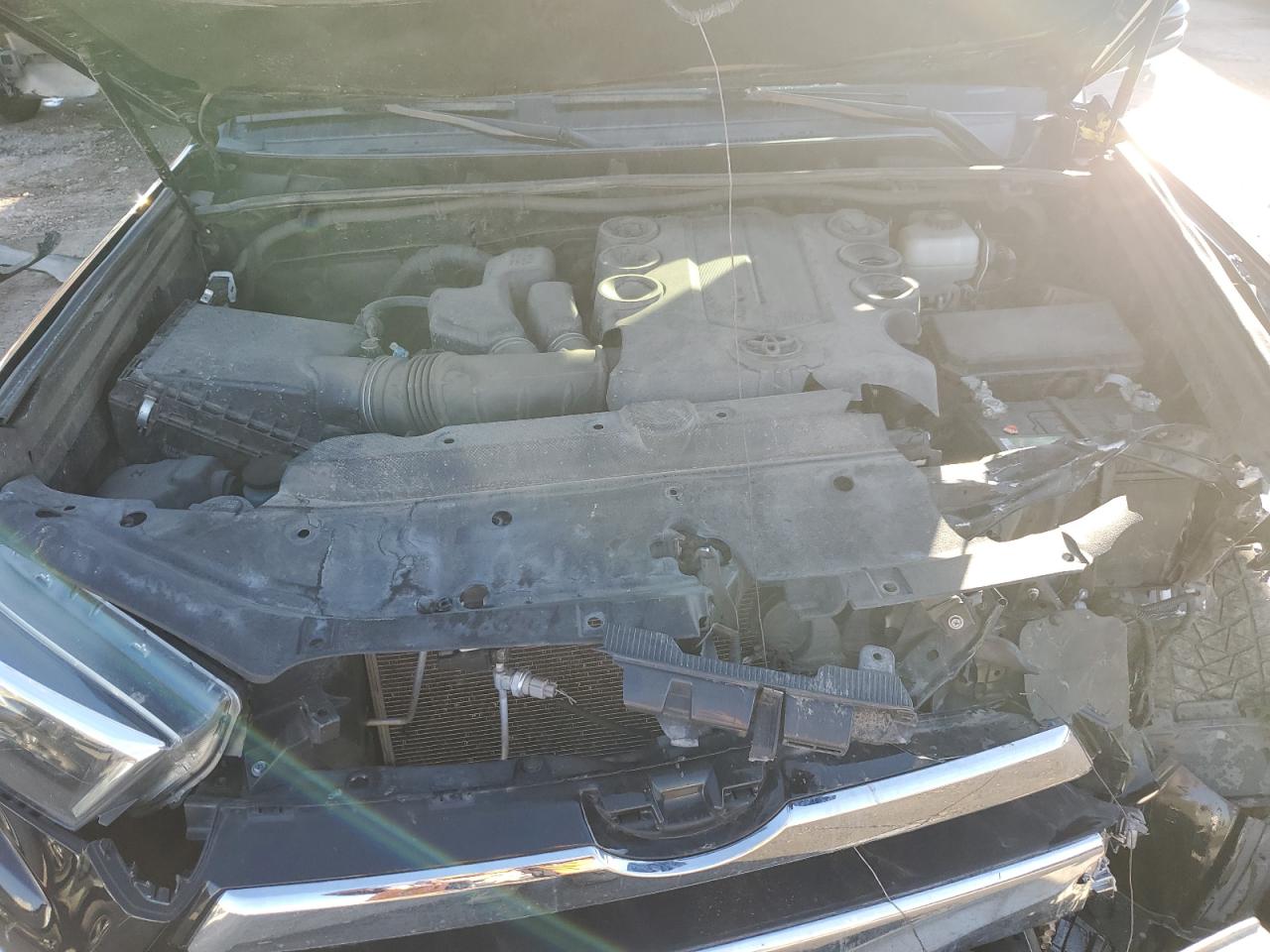2018 Toyota 4Runner - Image 12