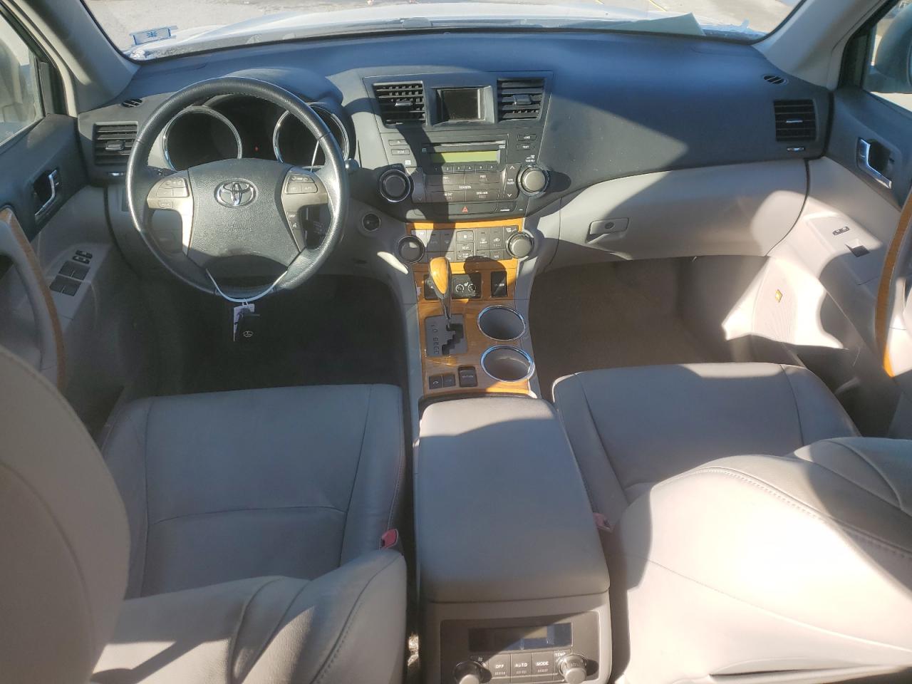2008 Toyota Highlander - Image 8