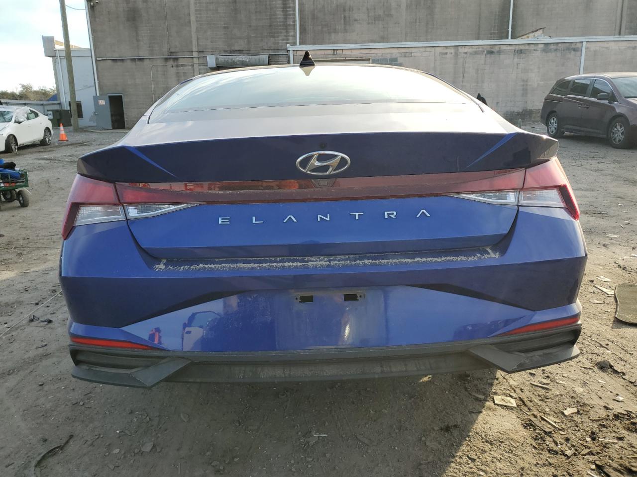 2021 Hyundai Elantra - Image 6