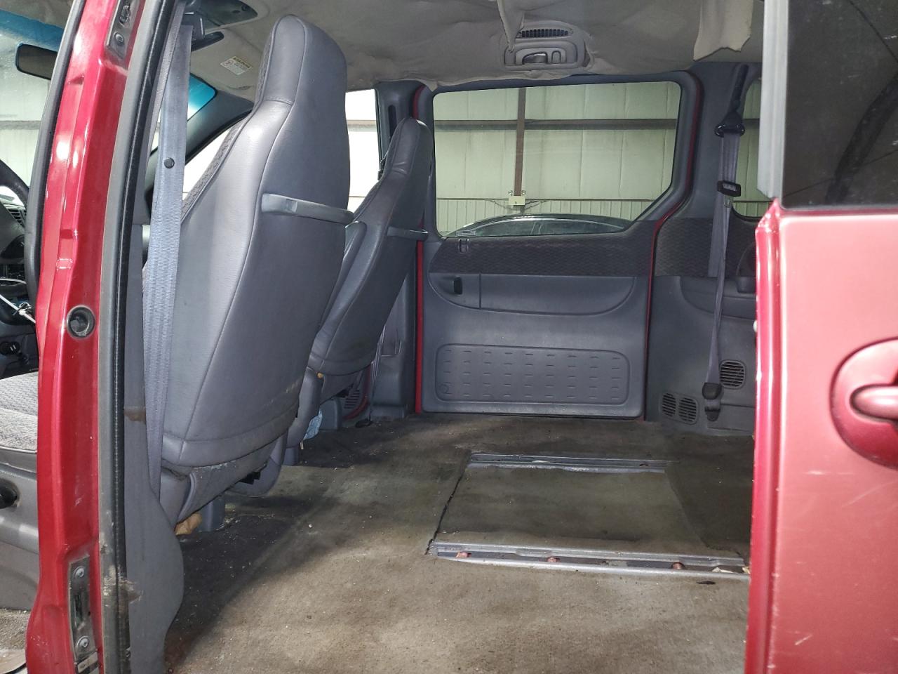 1999 Dodge Caravan - Image 10