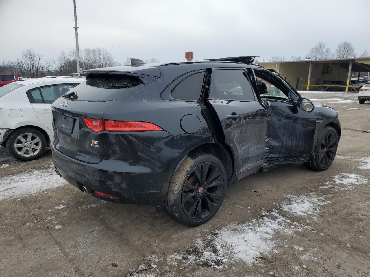 2020 Jaguar F-Pace - Image 3