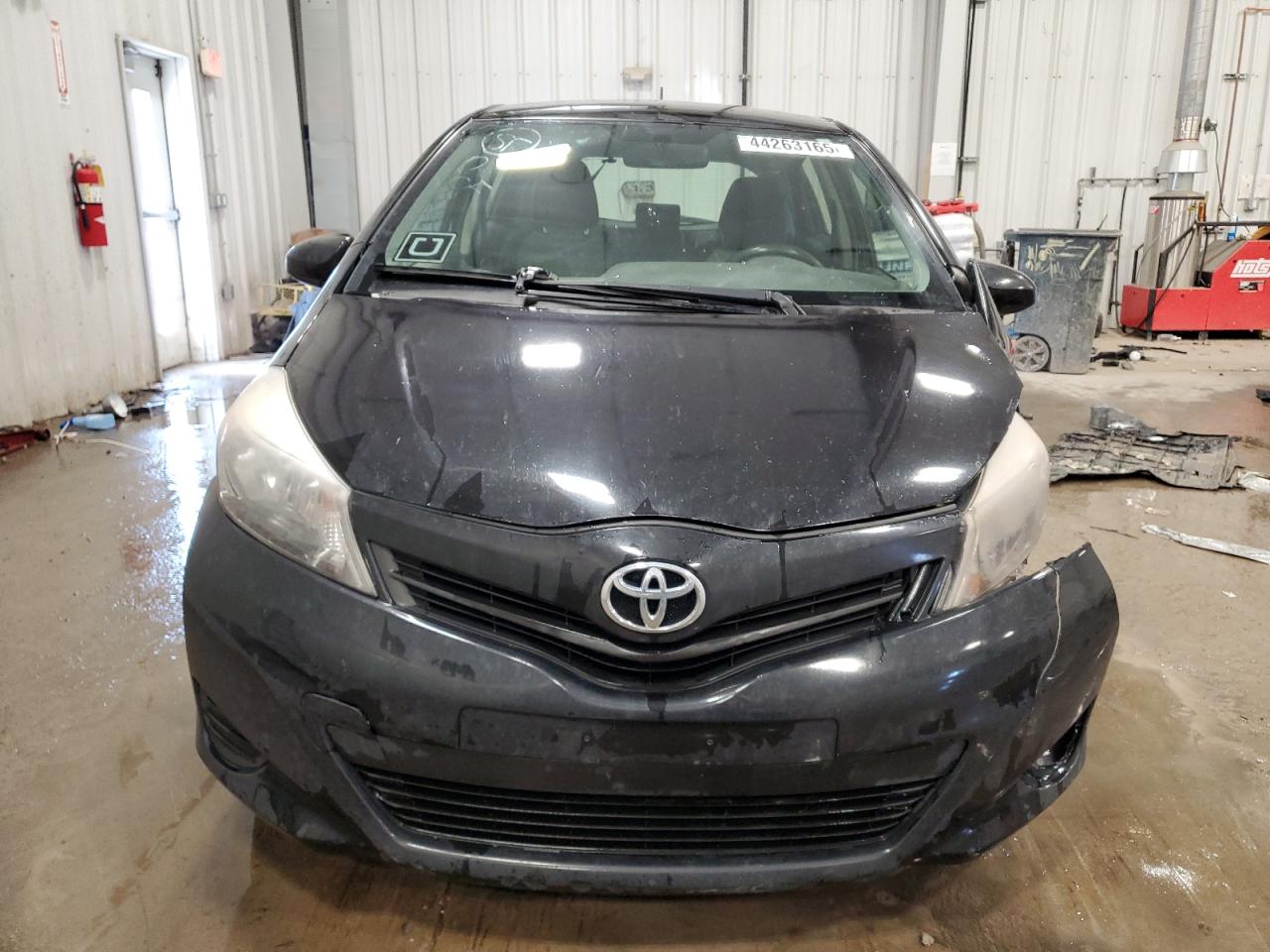 2013 Toyota Yaris - Image 5