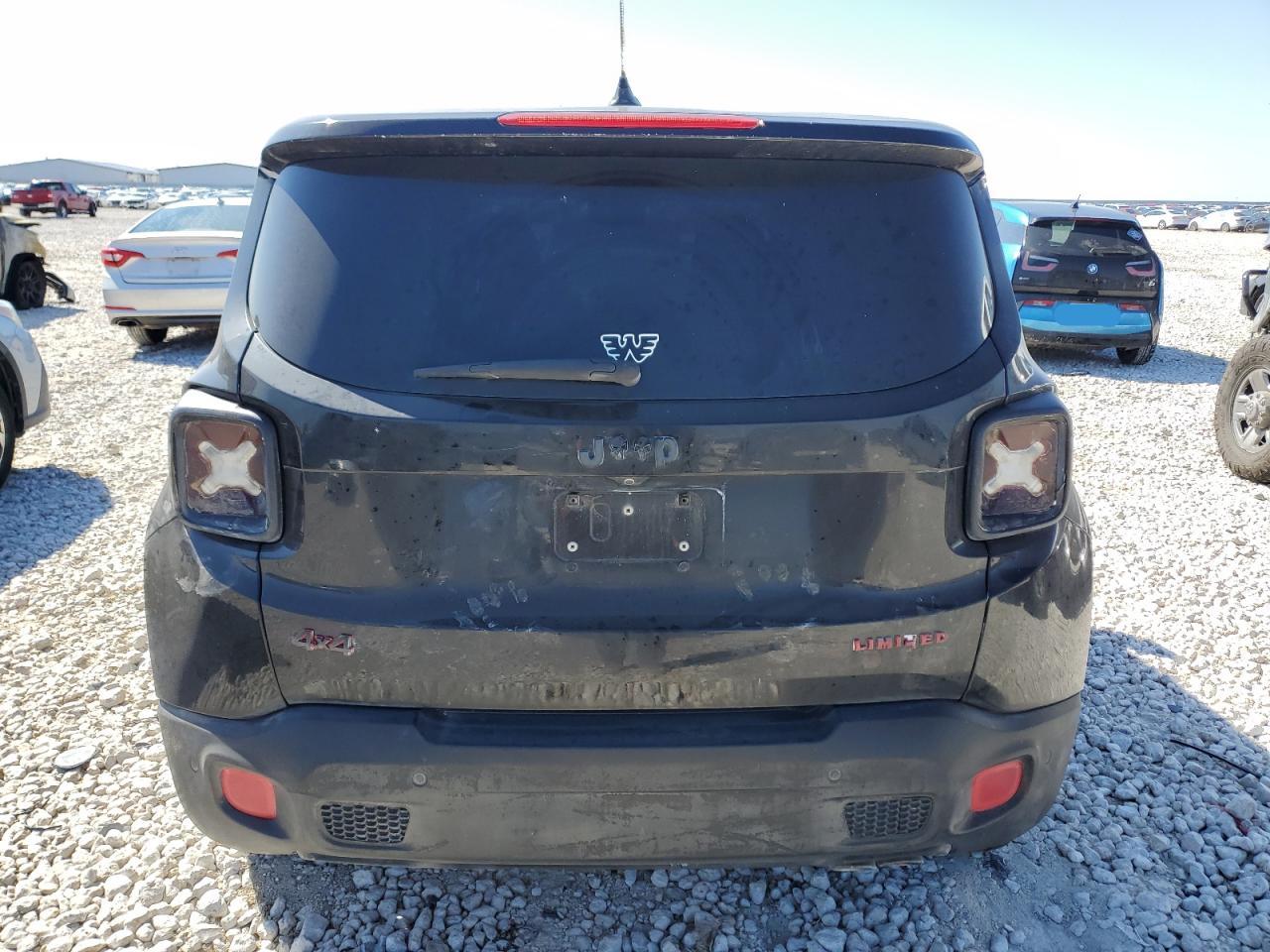 2015 Jeep Renegade - Image 6