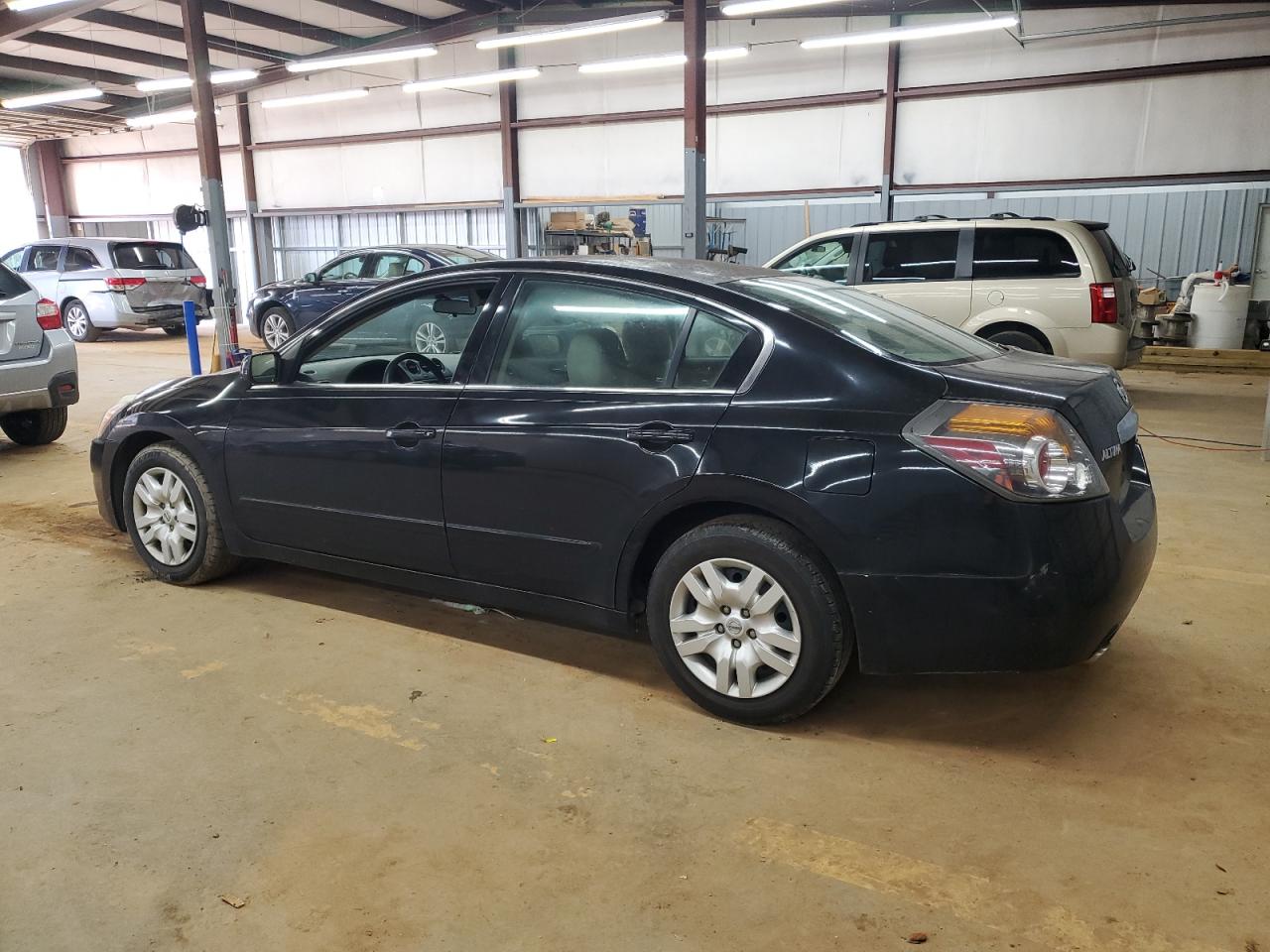 2012 Nissan Altima - Image 2