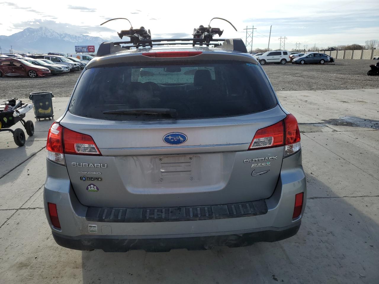 2010 Subaru Outback - Image 6