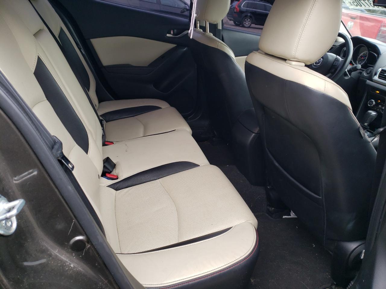 2014 Mazda 3 - Image 10
