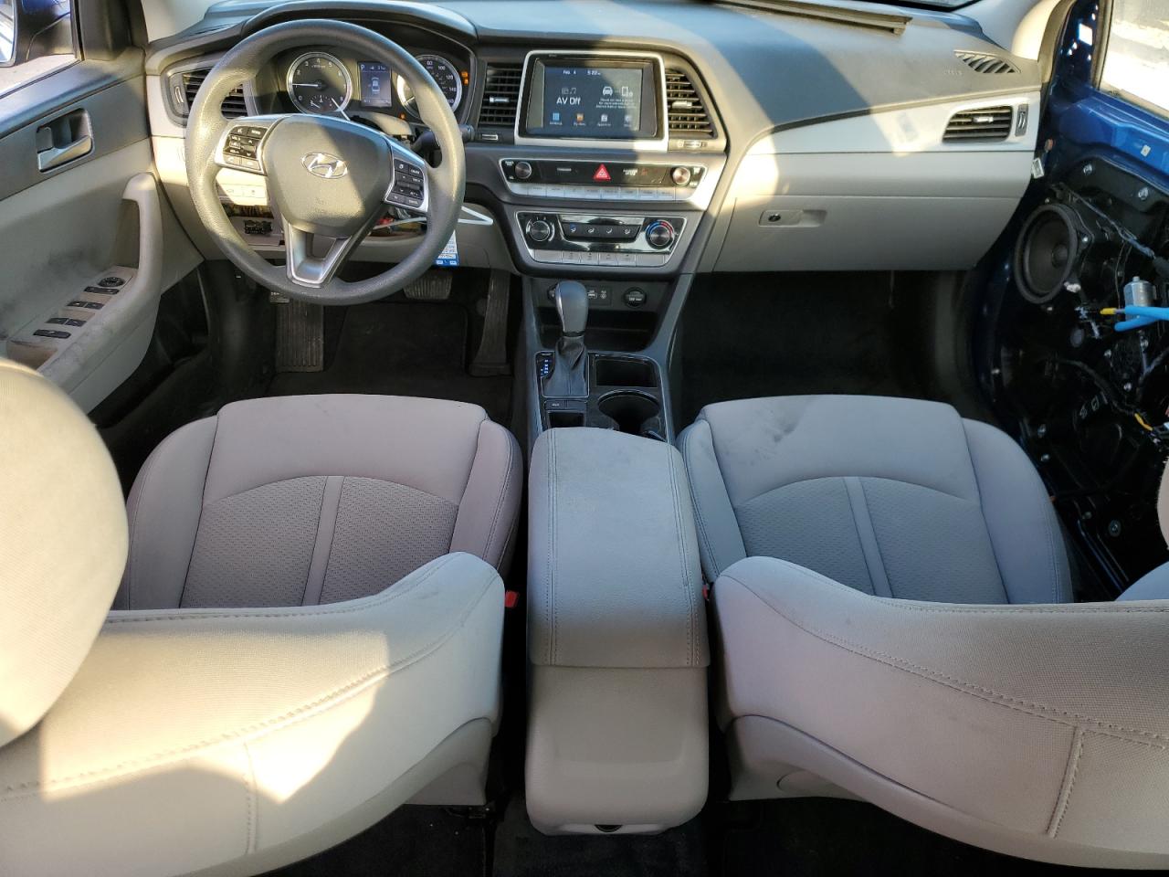 2018 Hyundai Sonata - Image 8