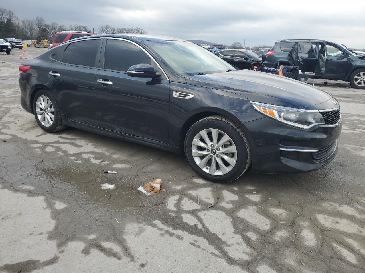 2018 Kia Optima - Image 4