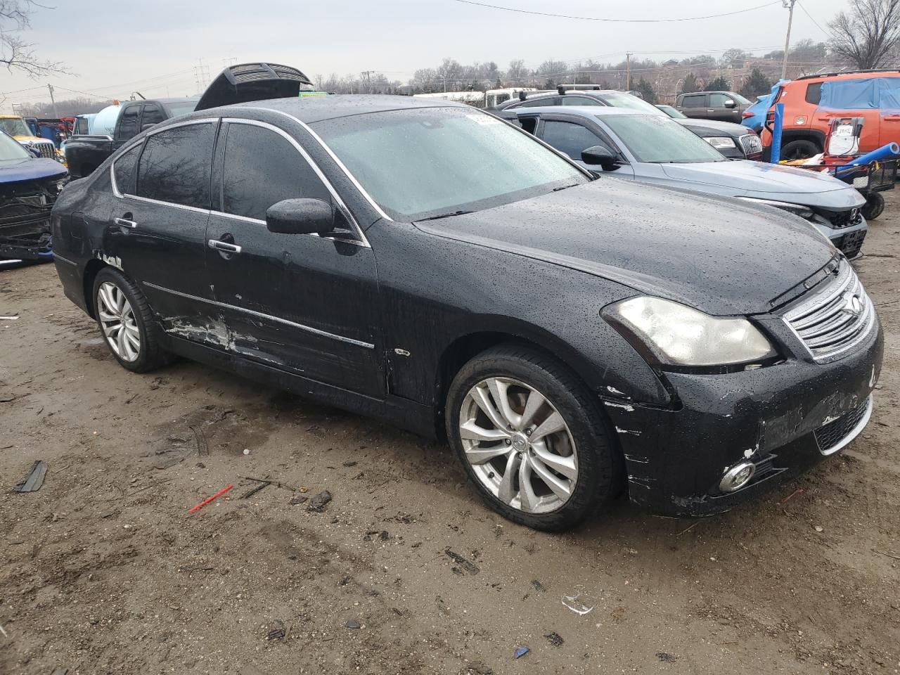 2010 Infiniti M - Image 4