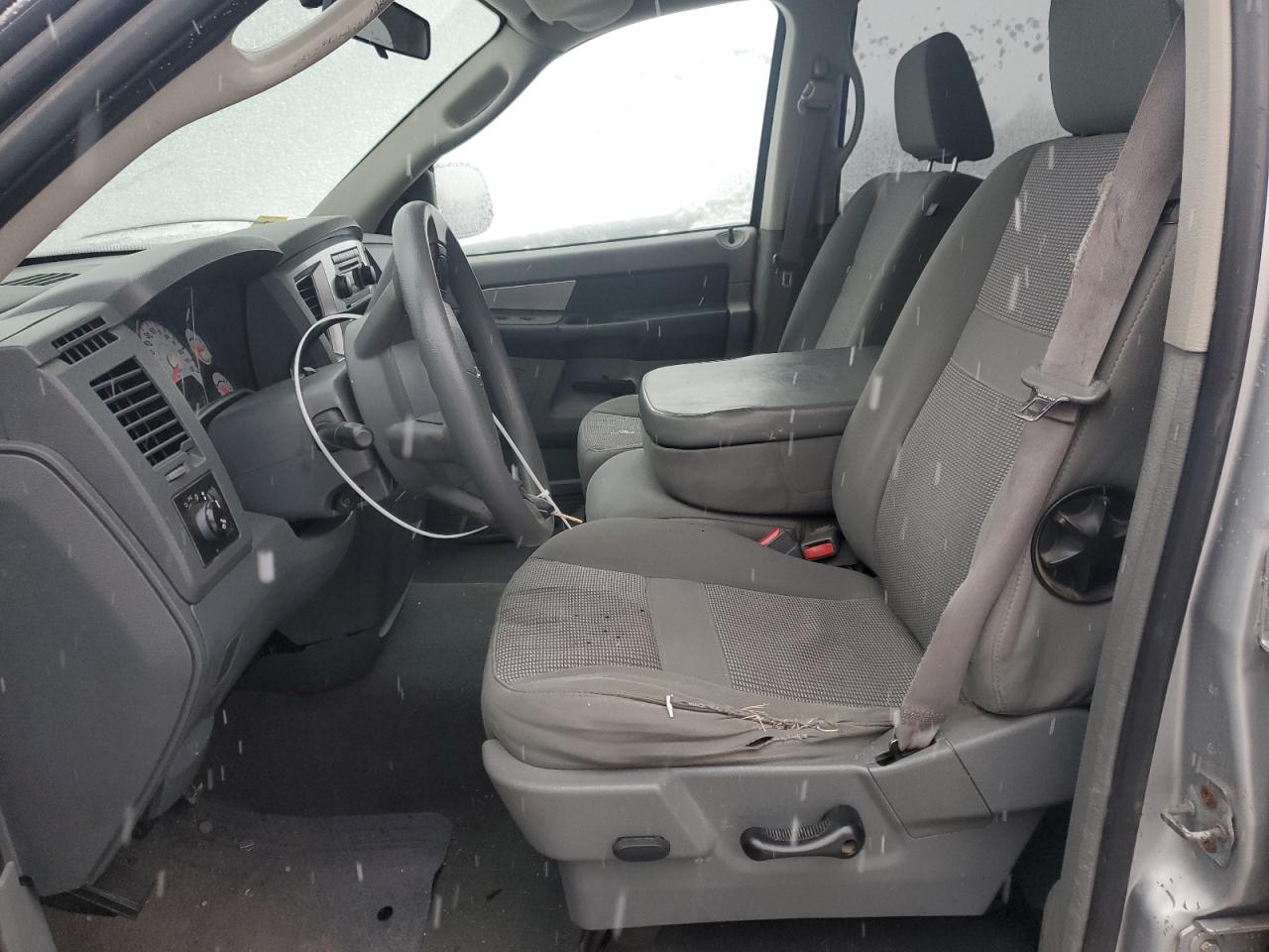 2007 Dodge RAM - Image 7