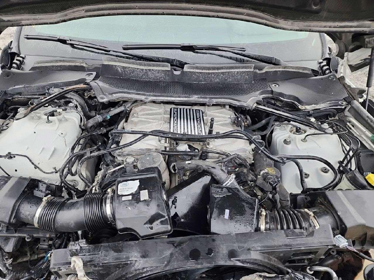 2022 Land Rover Range Rover Sport Svr VIN: SALWZ2RE8NA799997 Lot: 44576385