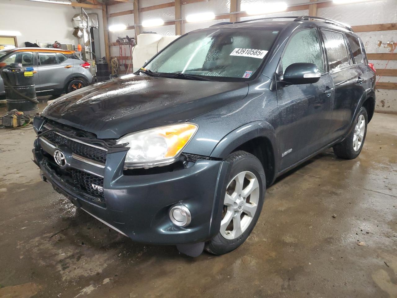 2010 Toyota RAV 4 - Image 1