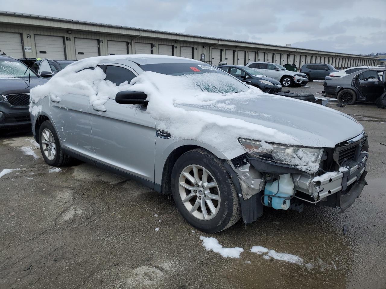 2015 Ford Taurus - Image 4