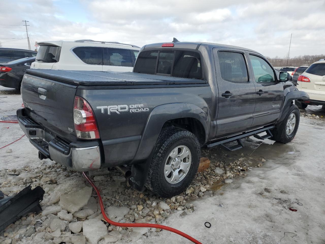 2015 Toyota Tacoma - Image 3