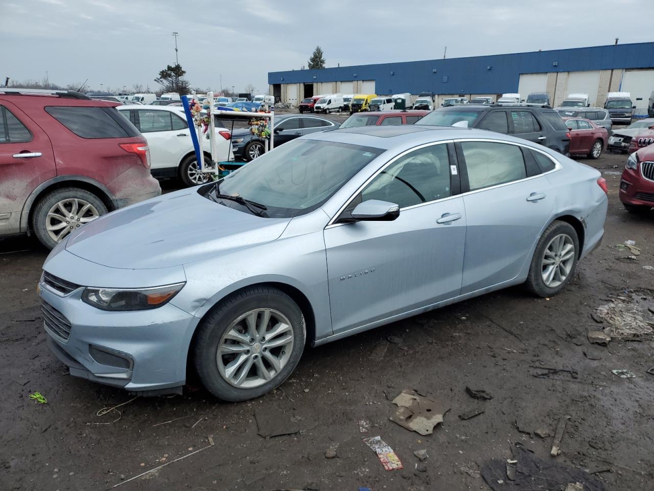 2018 Chevrolet Malibu Lt for Sale in Woodhaven, MI - Side