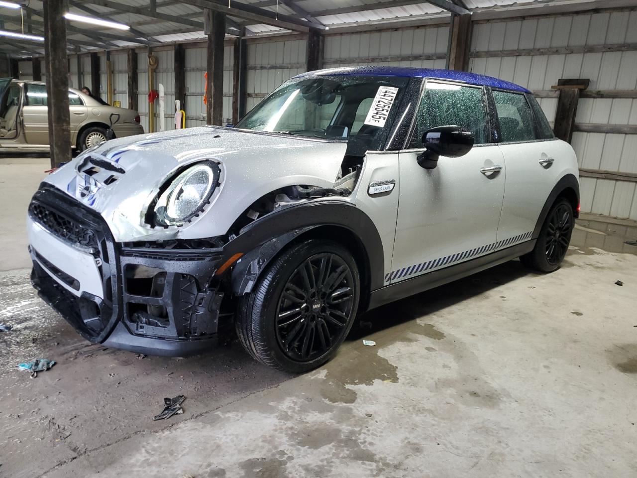 2022 MINI Cooper - Image 1