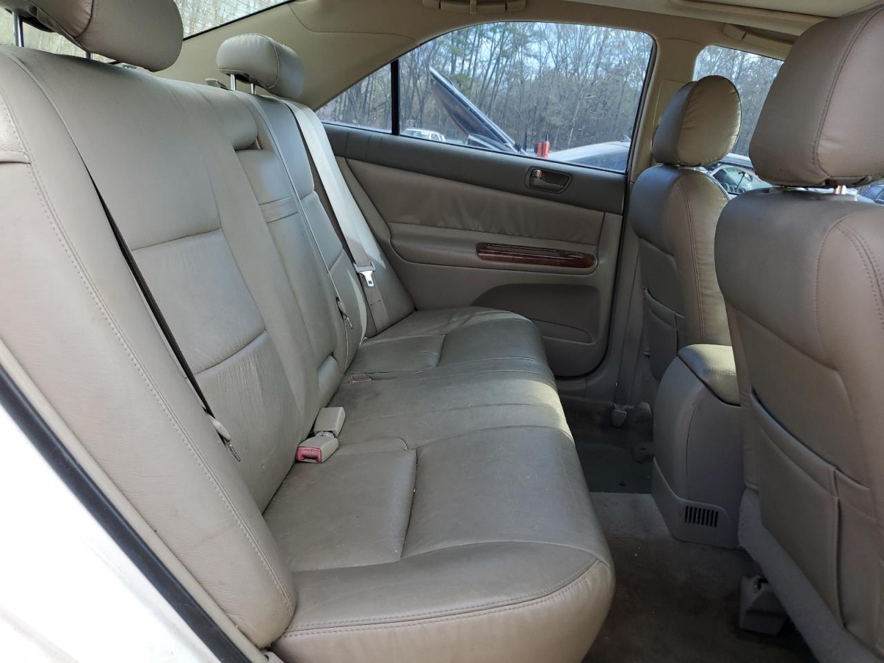 2004 Toyota Camry - Image 10