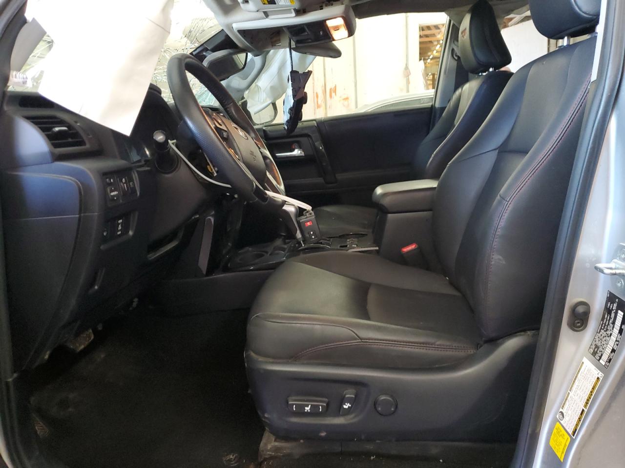 2020 Toyota 4Runner - Image 7