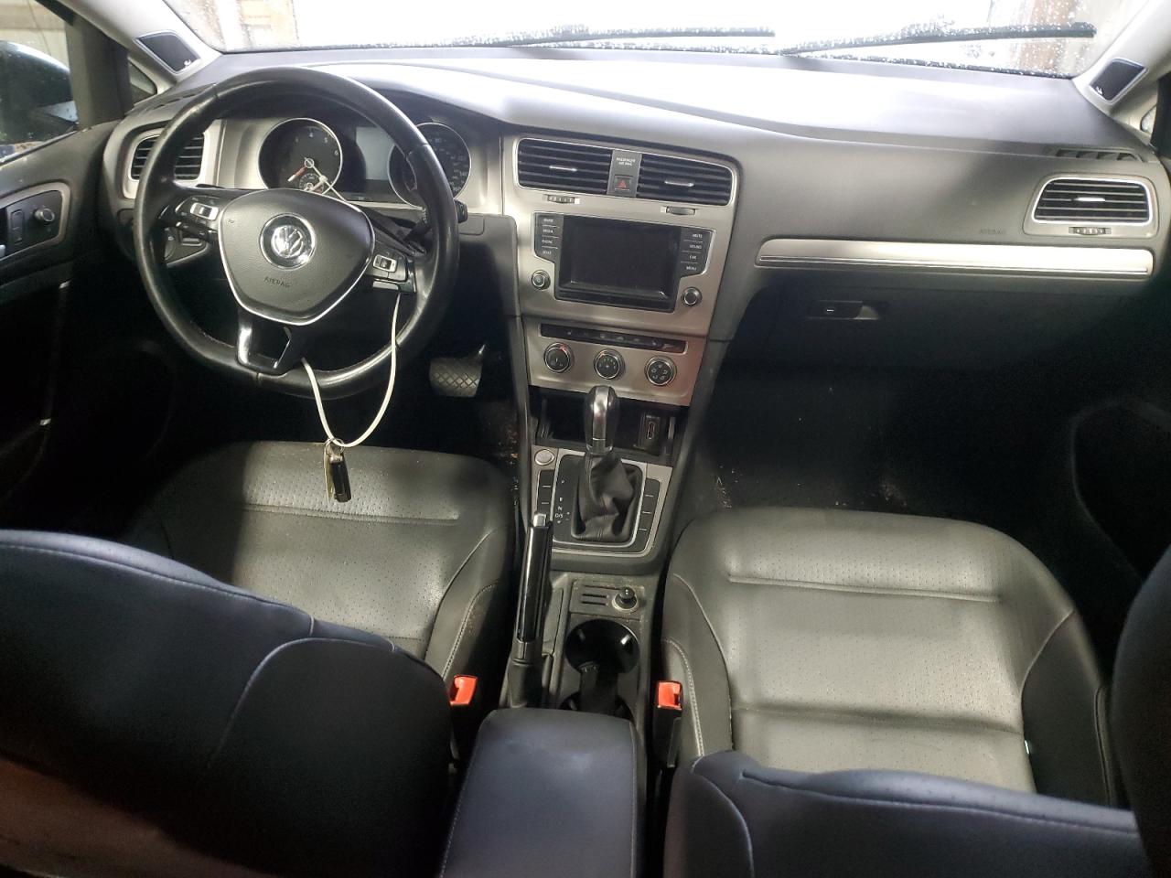 2015 Volkswagen Golf - Image 8