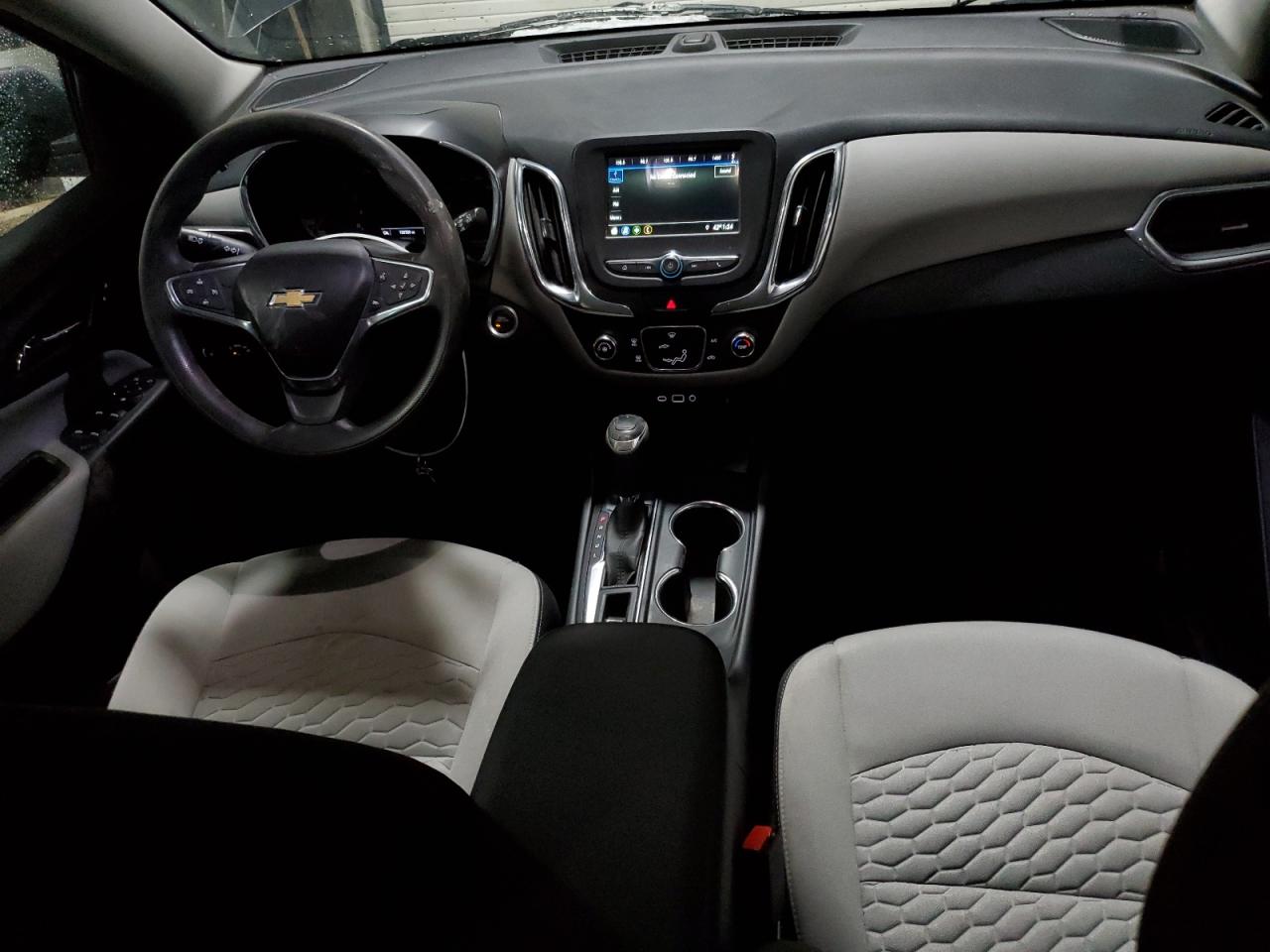 2019 Chevrolet Equinox - Image 8