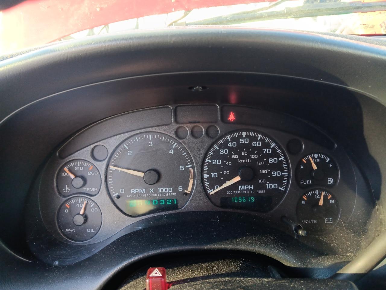 2002 Chevrolet S-10 Pickup - Image 9