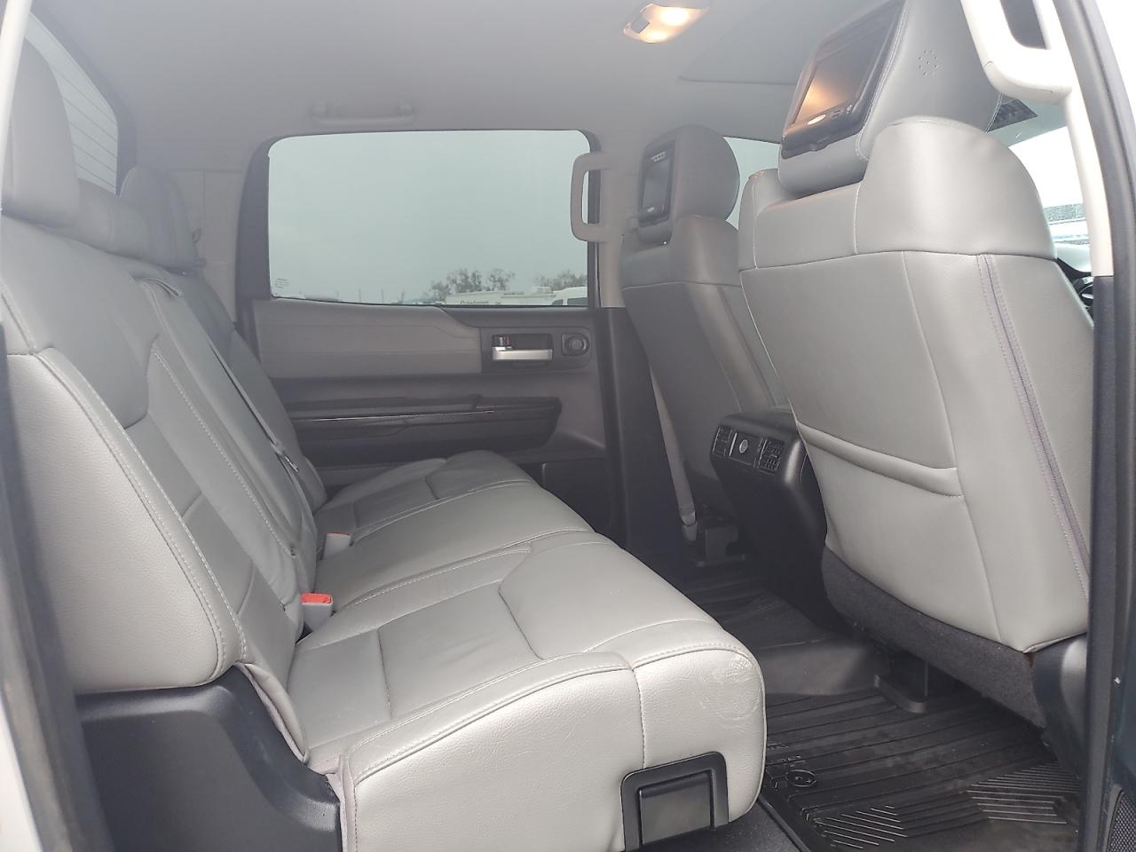 2015 Toyota Tundra - Image 6