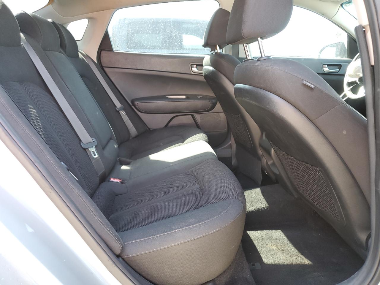 2019 Kia Optima - Image 10