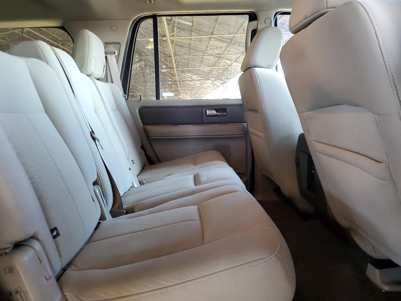 2008 Ford Expedition - Image 11